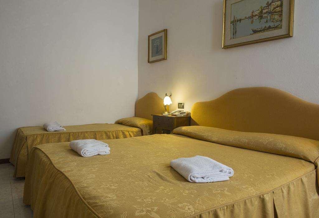 Hotel Iris เวนิส ห้อง รูปภาพ